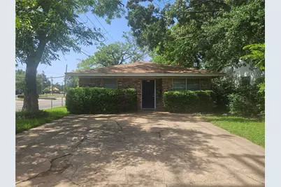 1860 W Kaufman Street, Paris, TX 75460 - Photo 1