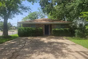 1860 W Kaufman St, Paris, TX 75460 - Photo 1