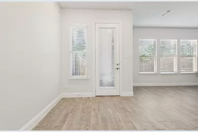 533 Hutchinson Lane, Lewisville, TX 75077 - Photo 14
