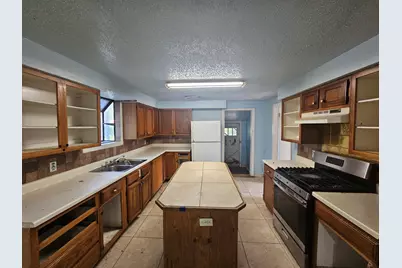 4021 Hollis Street, Haltom City, TX 76111 - Photo 4