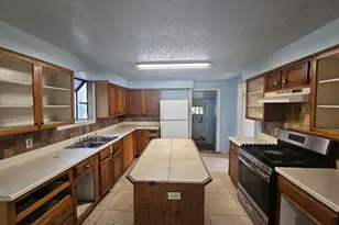 4021 Hollis St, Haltom City, TX 76111 - Photo 4