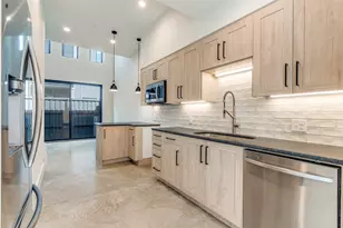 2702 N Carroll Ave, Dallas, TX 75204 - Photo 20