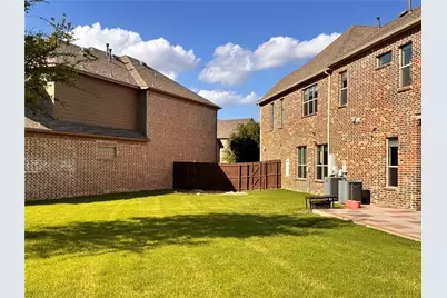 9001 Blue Water Drive, Plano, TX 75025 - Photo 32