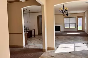 9001 Blue Water Dr, Plano, TX 75025 - Photo 4