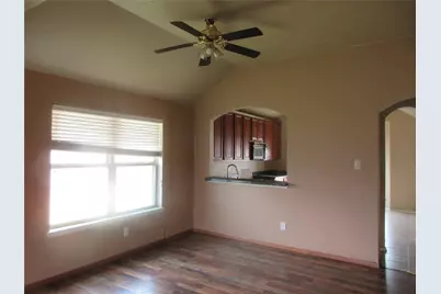 1100 Manhassett Court, Fort Worth, TX 76140 - Photo 4