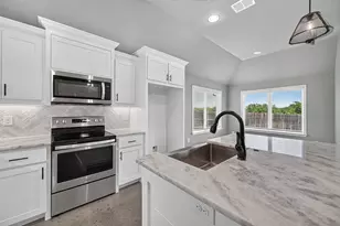 214 Rees Ave, Godley, TX 76044 - Photo 4