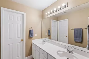 1464 Summerhill Dr, Carrollton, TX 75007 - Photo 18