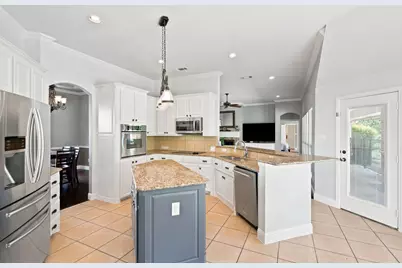 10224 Mustang Wells Drive, Fort Worth, TX 76126 - Photo 14