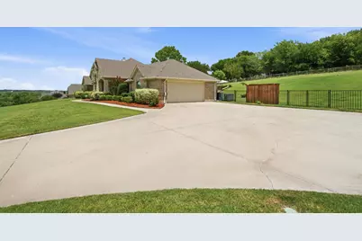 10224 Mustang Wells Drive, Fort Worth, TX 76126 - Photo 36