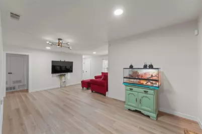 9209 Palisade Drive, Dallas, TX 75217 - Photo 8