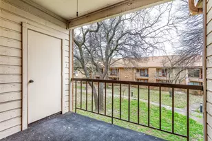 16301 Ledgemont Ln, Addison, TX 75001 - Photo 14