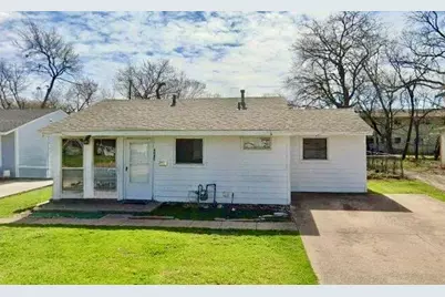 4042 Barksdale Court, Dallas, TX 75211 - Photo 2