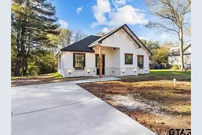 1204 Poplar Street, Marshall, TX 75670 - Photo 1