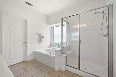 6945 Shoreview Drive, Grand Prairie, TX 75054 - Photo 22