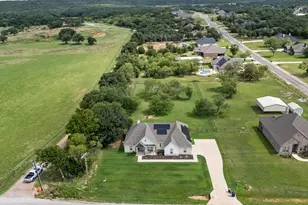 560 Wilson Bend Rd, Millsap, TX 76066 - Photo 4
