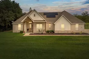 560 Wilson Bend Rd, Millsap, TX 76066 - Photo 1