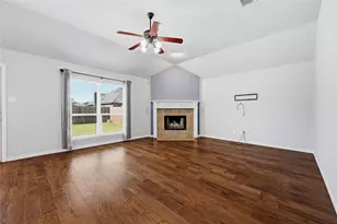 9025 Riverfalls Dr, Fort Worth, TX 76118 - Photo 12