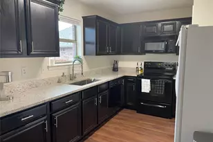 233 Irick Ct, Aubrey, TX 76227 - Photo 2
