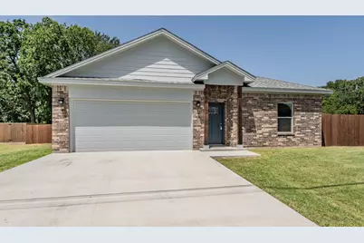 100 Round Hill Way, Runaway Bay, TX 76426 - Photo 2