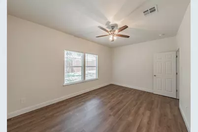 100 Round Hill Way, Runaway Bay, TX 76426 - Photo 34