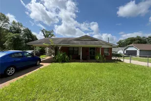 908 Birch St, Palestine, TX 75801 - Photo 1