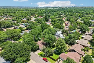 1600 S Timber Ct, Benbrook, TX 76126 - Photo 28