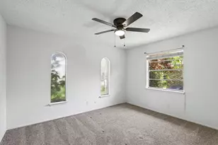 1600 S Timber Ct, Benbrook, TX 76126 - Photo 16