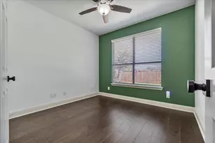 2468 Lakeland Dr, Grand Prairie, TX 75054 - Photo 22