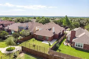 2468 Lakeland Dr, Grand Prairie, TX 75054 - Photo 40