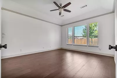 2468 Lakeland Drive, Grand Prairie, TX 75054 - Photo 16