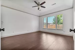 2468 Lakeland Dr, Grand Prairie, TX 75054 - Photo 16