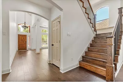 2468 Lakeland Drive, Grand Prairie, TX 75054 - Photo 8