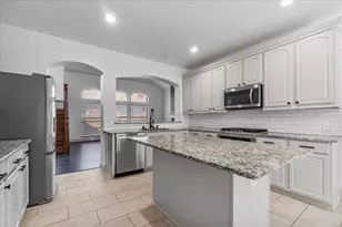 2468 Lakeland Dr, Grand Prairie, TX 75054 - Photo 14