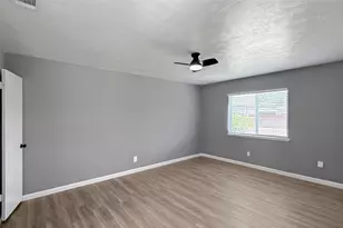 674 W Warrior Trl, Grand Prairie, TX 75052 - Photo 10