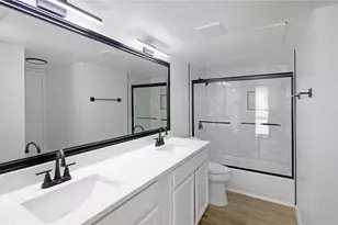 674 W Warrior Trl, Grand Prairie, TX 75052 - Photo 12