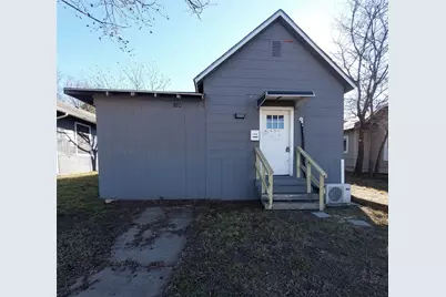 1324 W Morton Street, Denison, TX 75020 - Photo 2
