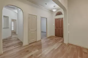 2233 Caroline Dr, Weatherford, TX 76087 - Photo 2