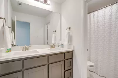 2009 Roundtree Circle E, Fort Worth, TX 76008 - Photo 32
