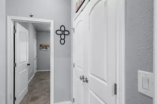 207 N Hubbard St, Alvord, TX 76225 - Photo 20