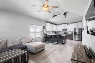 207 N Hubbard St, Alvord, TX 76225 - Photo 16