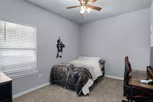 207 N Hubbard St, Alvord, TX 76225 - Photo 6