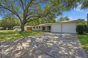 5253 Ruston Ave, Fort Worth, TX 76133 - Photo 2