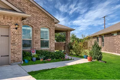 111 Augusta Court, Boyd, TX 76023 - Photo 2