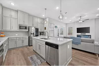 12991 Vinson Drive, Farmers Branch, TX 75234 - Photo 10