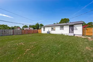 1712 Milner Rd, Irving, TX 75061 - Photo 22