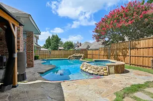 2225 Kings Forest Ln, Flower Mound, TX 75028 - Photo 34