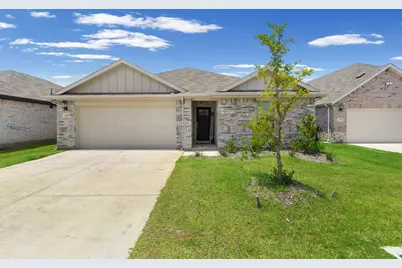 220 Sugarlands Drive, Greenville, TX 75402 - Photo 1
