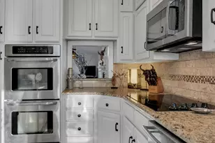 4901 Fairway Ct, De Cordova, TX 76049 - Photo 8