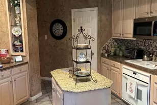 1200 Western Ridge Dr, Waco, TX 76712 - Photo 8