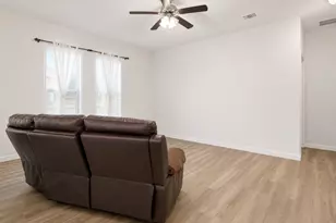 320 Grassland Dr, Denton, TX 76210 - Photo 12